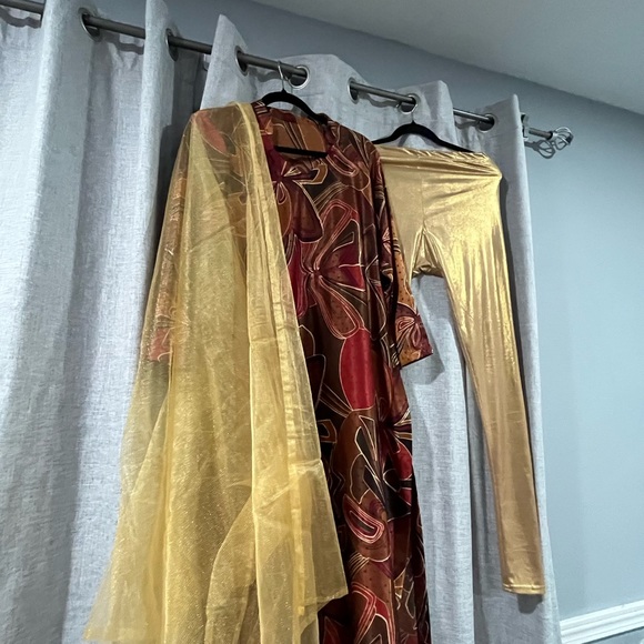 Kurti with leggings. - Picture 2 of 4